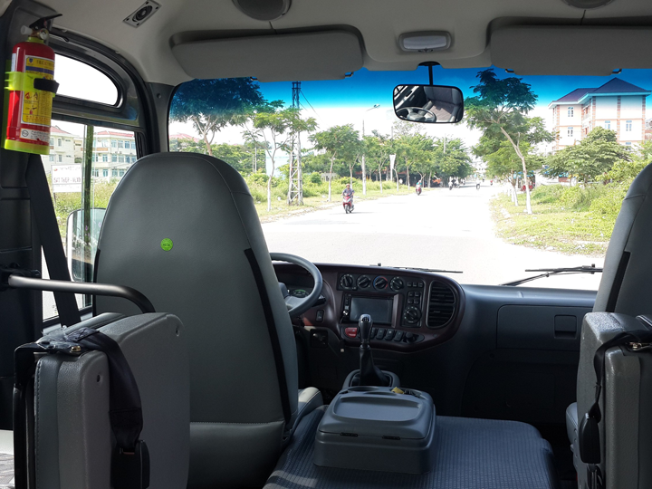 Thuê xe du lịch 29 chỗ giá tốt đi Nha Trang Đà Lạt
